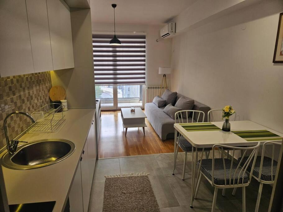 Milo Apartment Skopje Exterior photo