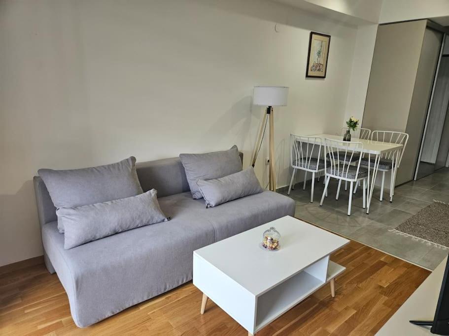 Milo Apartment Skopje Exterior photo